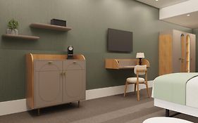 Van Der Valk Hotel  4*